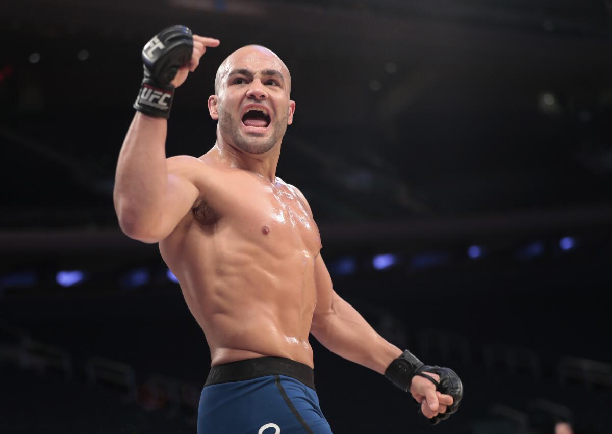 Eddie Alvarez acknowledges fans while working out Wednesday at Madison Square Garden.