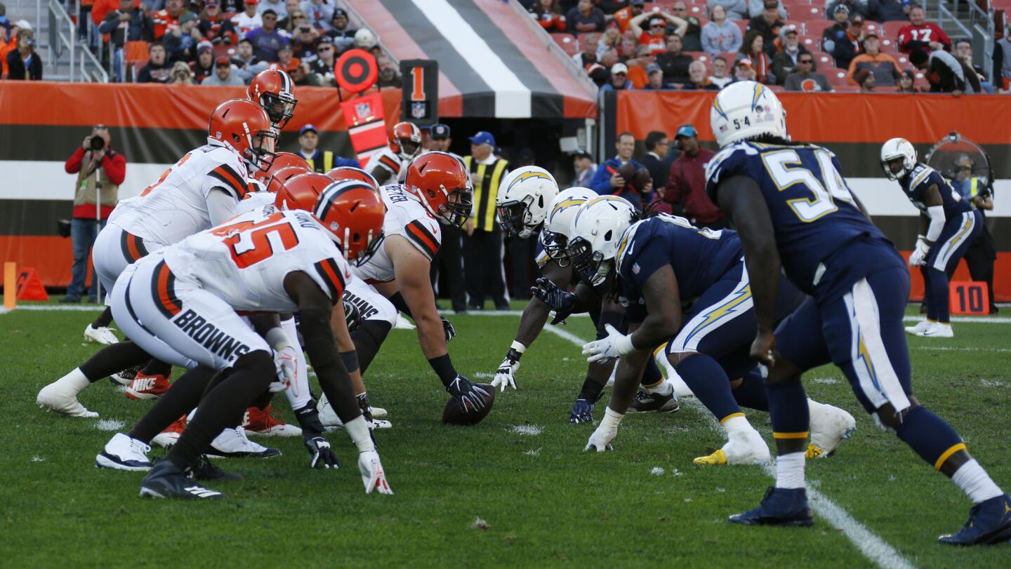 APphoto_Chargers Browns Football