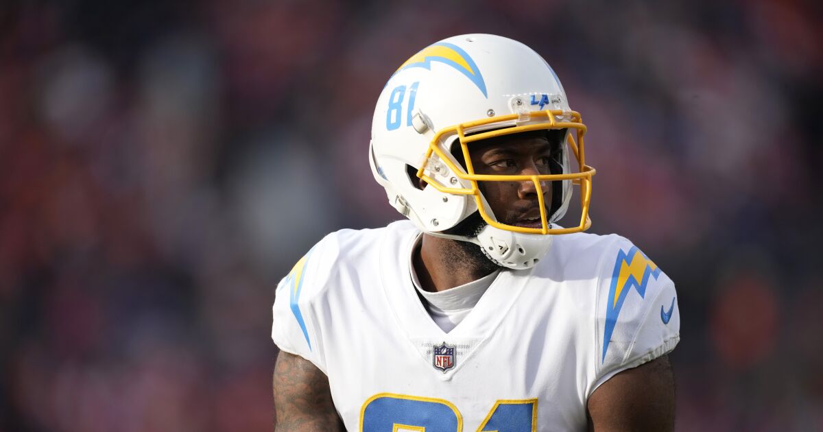 Chargers’ good news on injuries: Mike Williams, Joey Bosa, Kenneth Murray Jr. seem OK