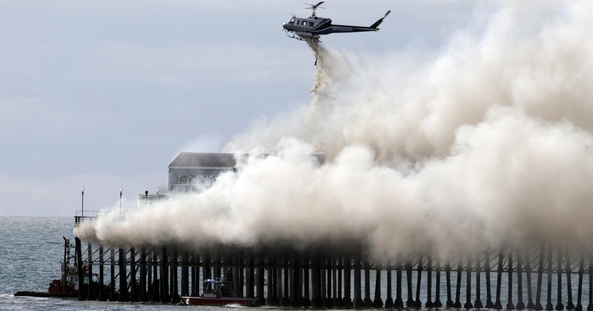 Major blaze at end of Oceanside pier destroys vacant restaurant