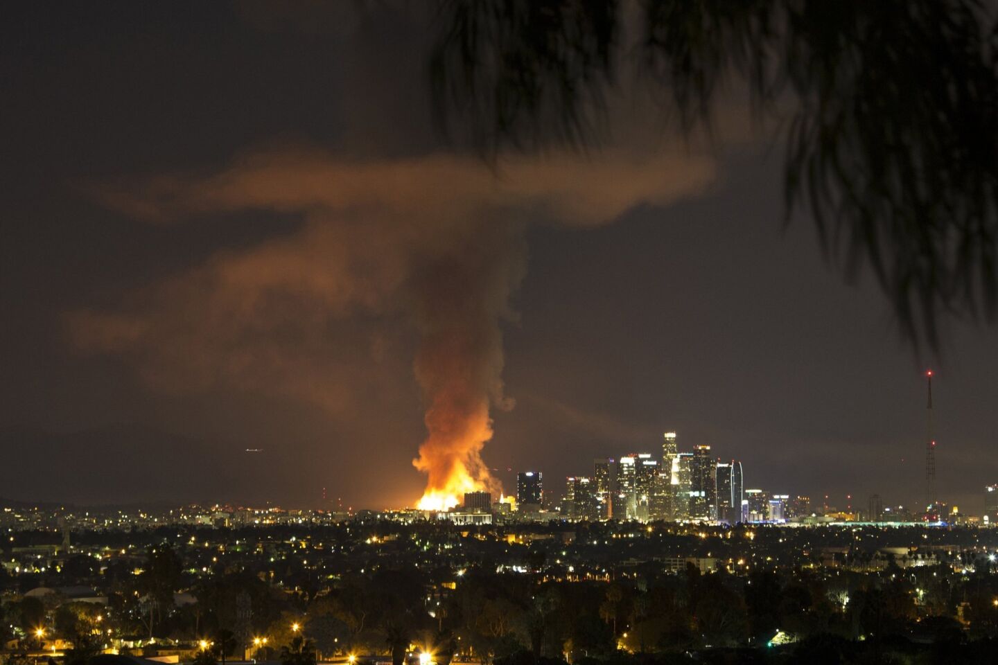 Fire in downtown Los Angeles