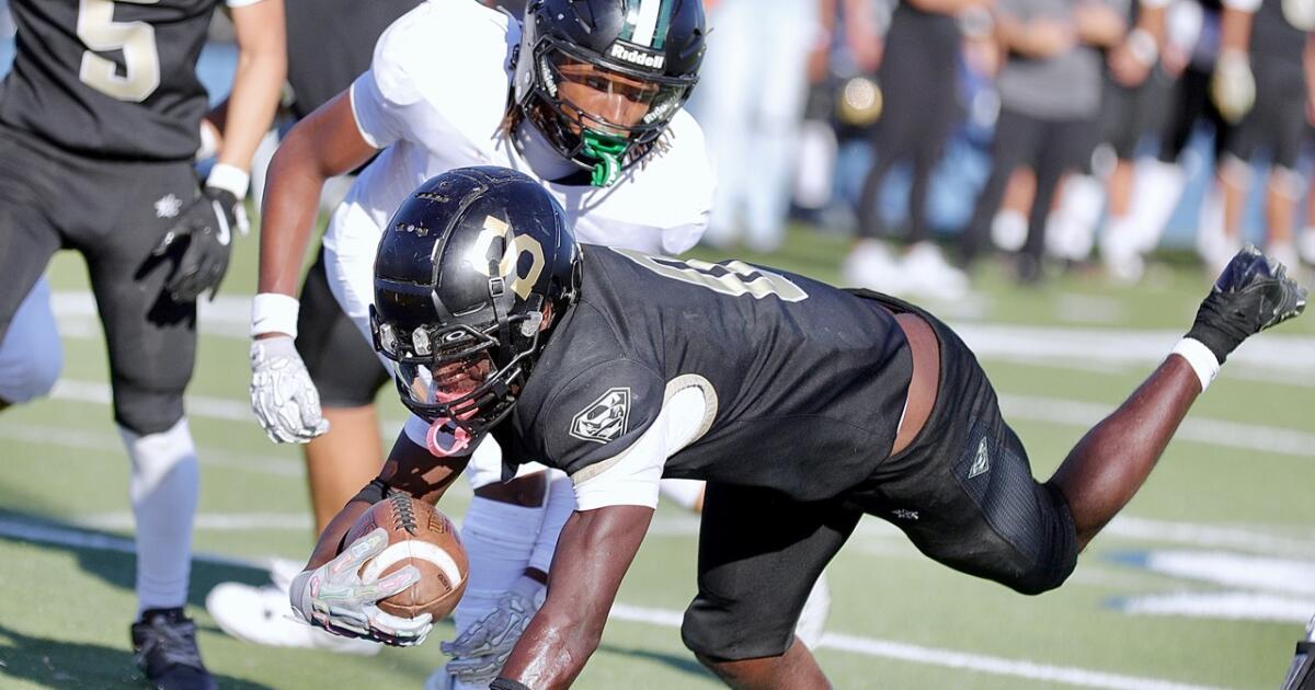 Darnell Miller leads Santee to City Section championship win Darnell Miller leads Santee to City Section championship win