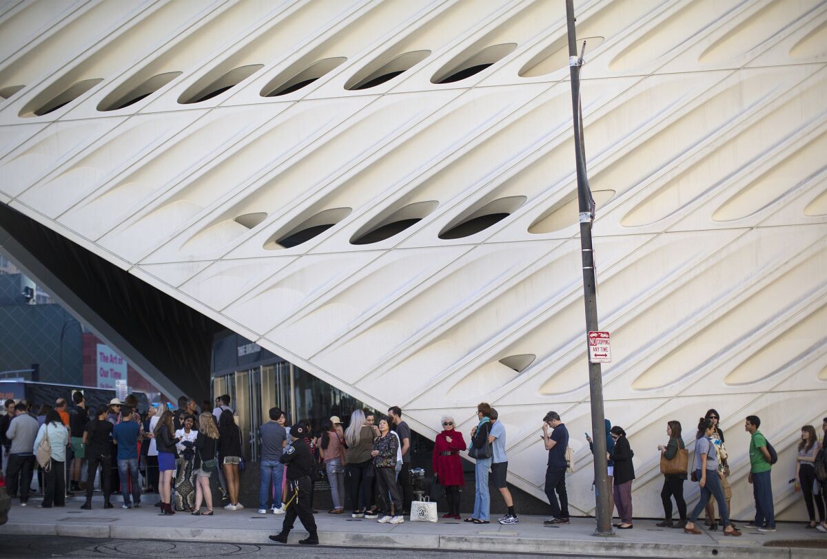 The Broad’s familiar standby admission line, before the coronavirus. The museum is aiming for a midsummer reopening.