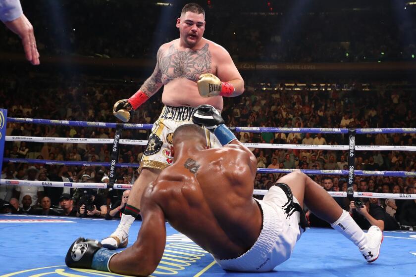 NEW YORK, NEW YORK - JUNE 01: Andy Ruiz Jr knocks down Anthony Joshua in the first round during their IBF/WBA/WBO heavyweight title fight at Madison Square Garden on June 01, 2019 in New York City. (Photo by Al Bello/Getty Images) ** OUTS - ELSENT, FPG, CM - OUTS * NM, PH, VA if sourced by CT, LA or MoD **