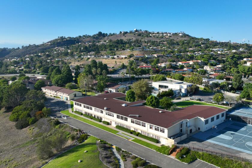 Los Angeles, California-Sept. 27, 2022-UCLA will purchase two properties owned by Marymount California University, a small Catholic institution in Rancho Palos Verdes that has closed. Sept. 27, 2022. Marymount California University is located at 30800 Palos Verdes Dr. E, Rancho Palos Verdes, CA 90275 (Carolyn Cole / Los Angeles Times)