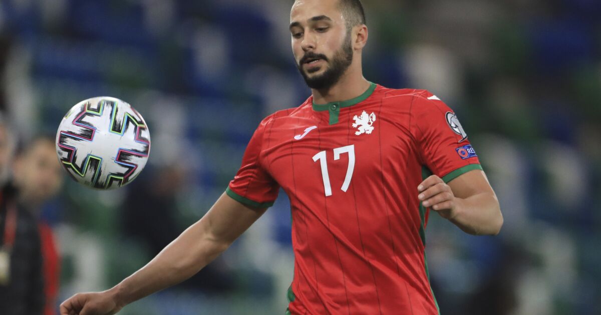 Жалбата на българския футболист Йомов за забраната за употреба на допинг беше внесена в спортен съд през юни