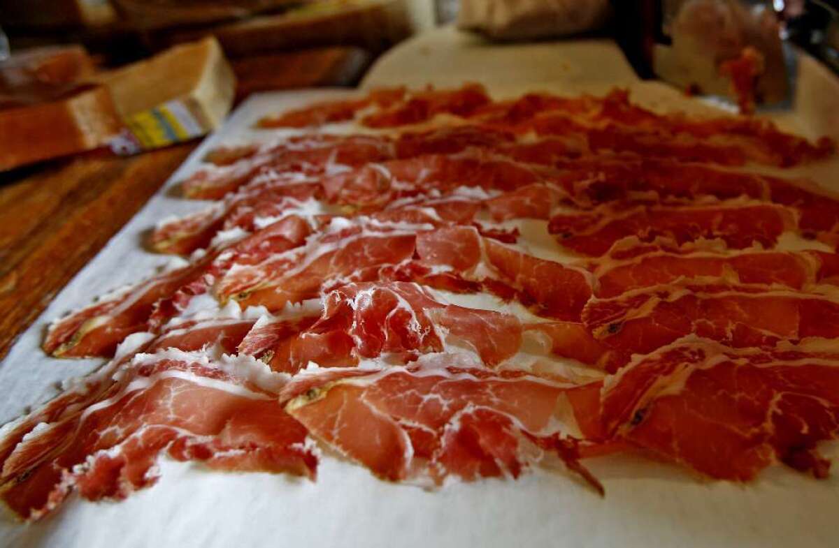 Can you bring jamón ibérico into the United States from Spain? One Highland Park couple lost $100 worth of ham after U.S. Customs said no pork products could be brought into the States.