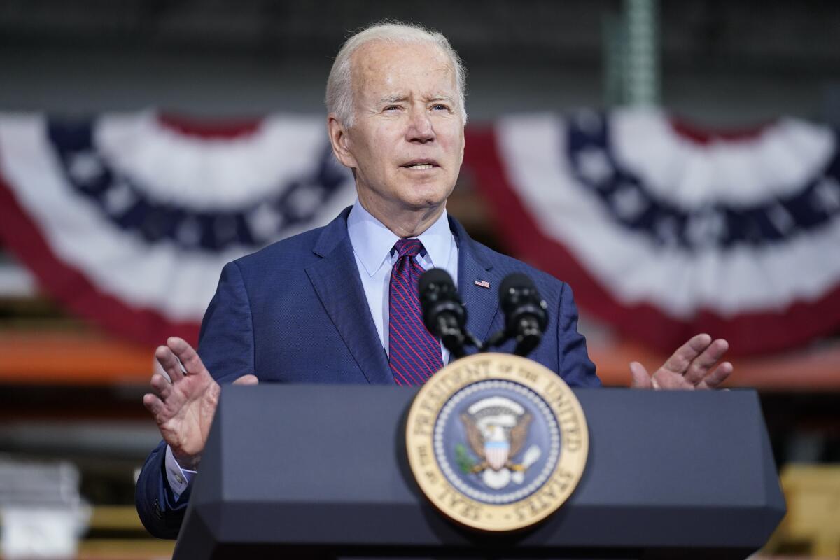 ARCHIVO - El presidente Joe Biden habla durante un evento en Hamilton, Ohio, el viernes 6 de mayo de 2022. 