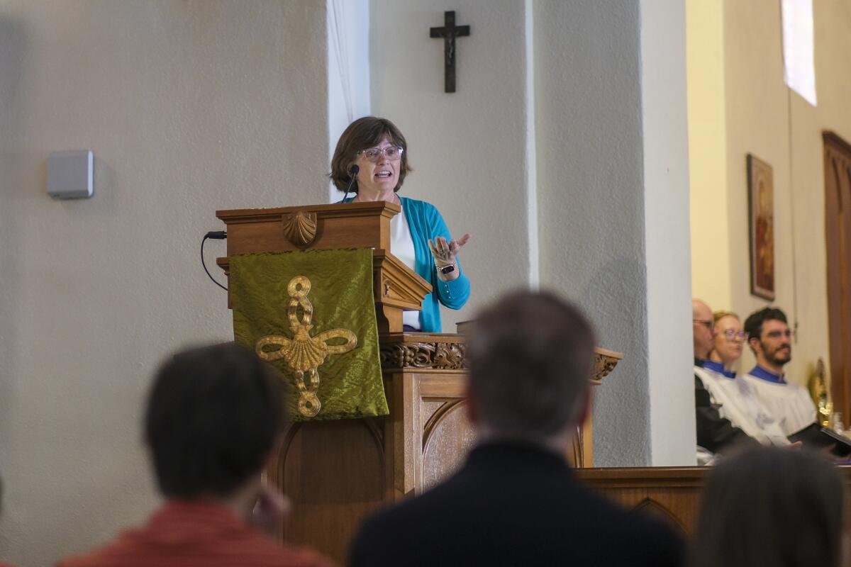 Seismologist Dr. Lucy Jones instructs church goers at St. James' Episcopal Church during an earthquake drill on Oct. 15.