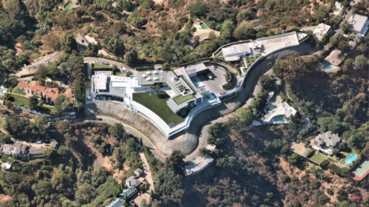 Foreclosure Looms For Nile Niami S Mega Mansion The One Los Angeles Times