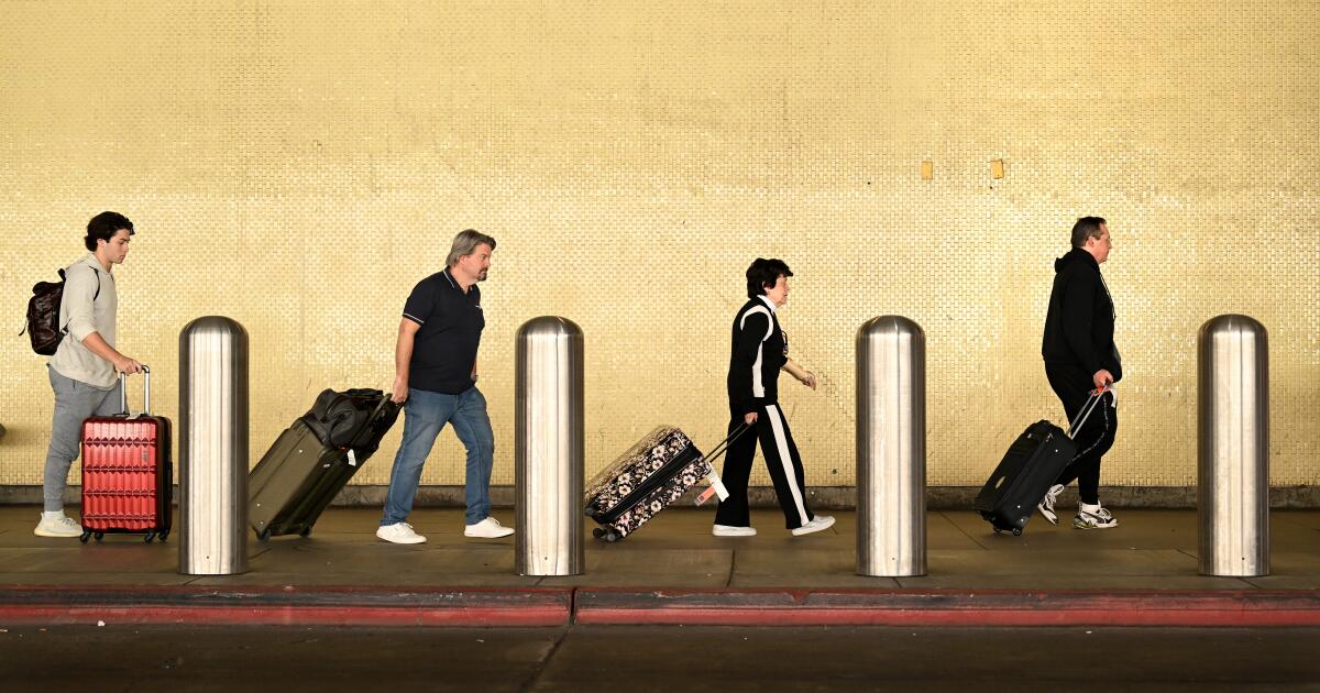 Şükran günü seyahati rekorları kırmaya hazırlanıyor; Aklı başında kalmanıza yardımcı olacak 9 ipucu