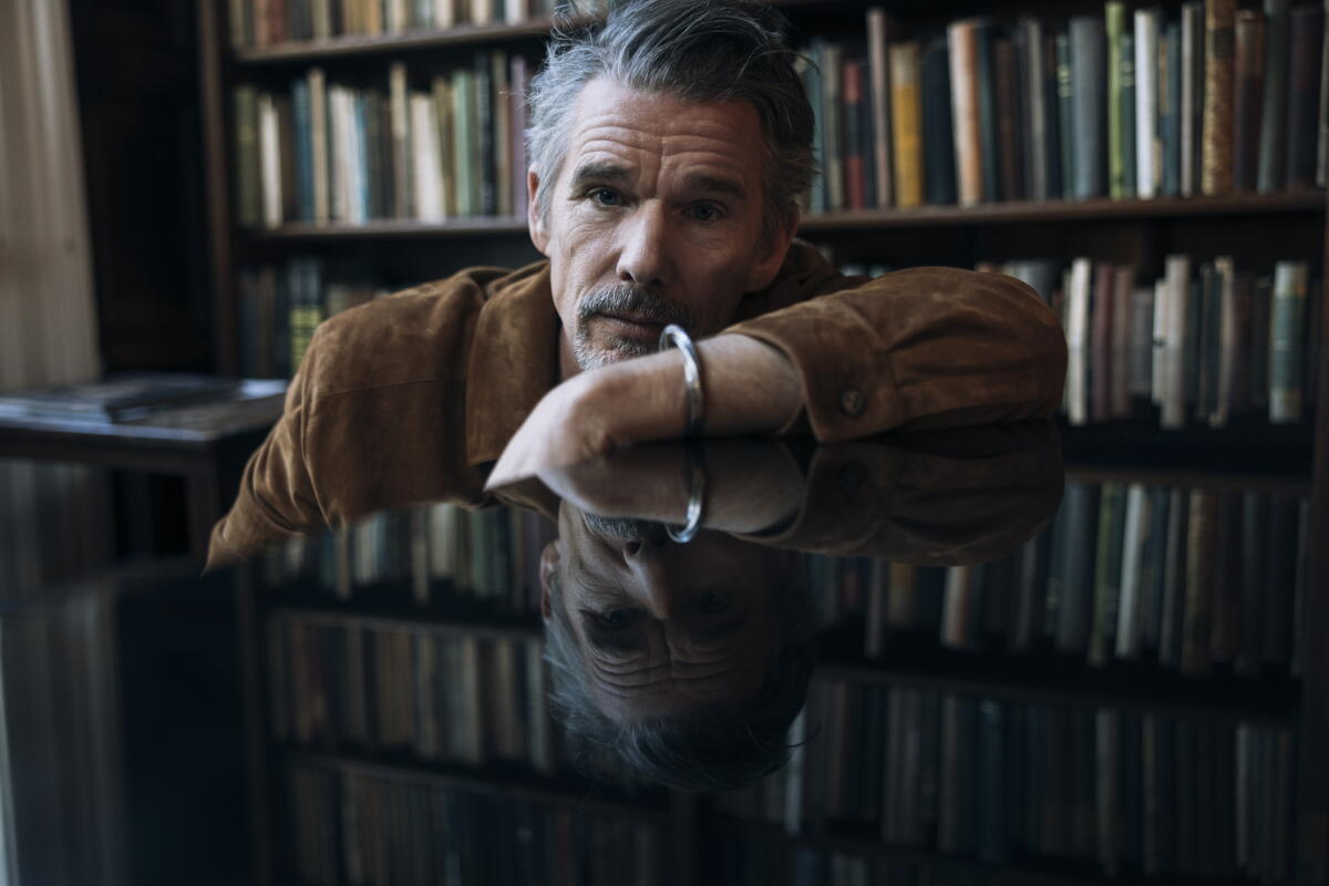 Hawk Actor Ethan Hawke pulls double duty in the awards race - Los Angeles Times