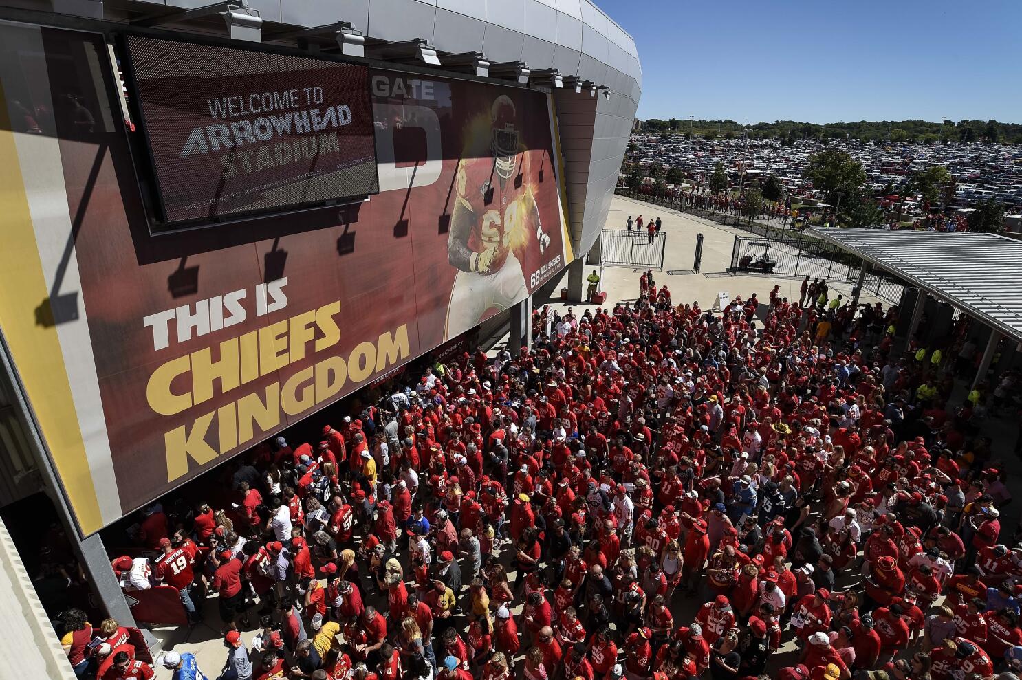 Buccaneers Ranked No. 1 by NFL Fans for in Stadium Technology for Second  Year in a Row