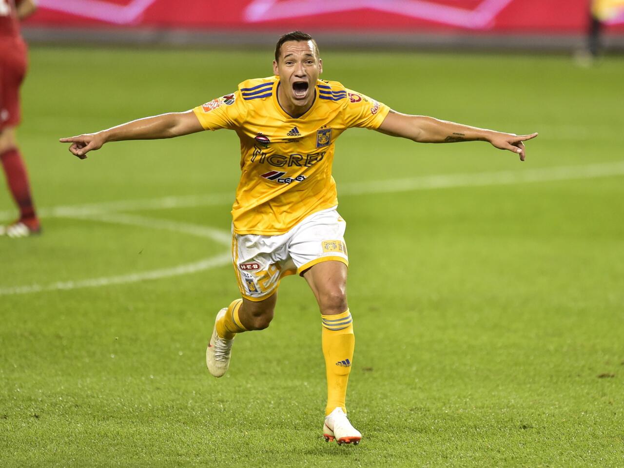 Jesús Dueñas, de Tigres de México, festeja tras anotar ante el Toronto FC de la MLS, durante el encuentro por la Campeones Cup, disputado el miércoles 19 de septiembre de 2018 (Frank Gunn/The Canadian Press via AP) ** Usable by HOY, ELSENT and SD Only **