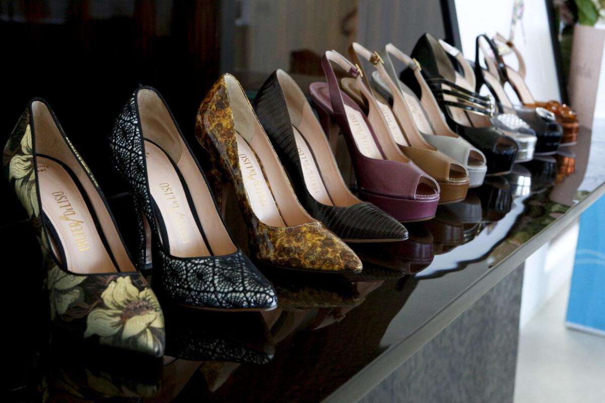 Women's shoe line Palter DeLiso is relaunching a vintage style line.