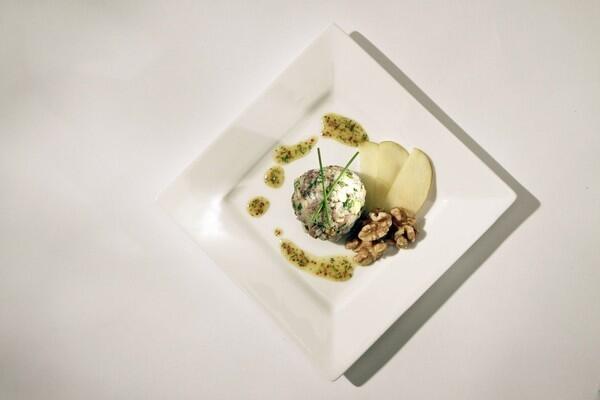 Smoked fish salad with honey and dill