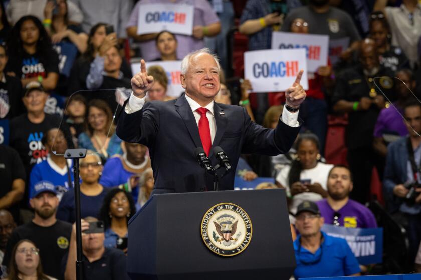 Las Vegas, NV - August 10: Vice President Kamala Harris and Governor Tim Walz Campaign Rally in Las Vegas on Saturday, Aug. 10, 2024 in Las Vegas, NV. (Jason Armond / Los Angeles Times)