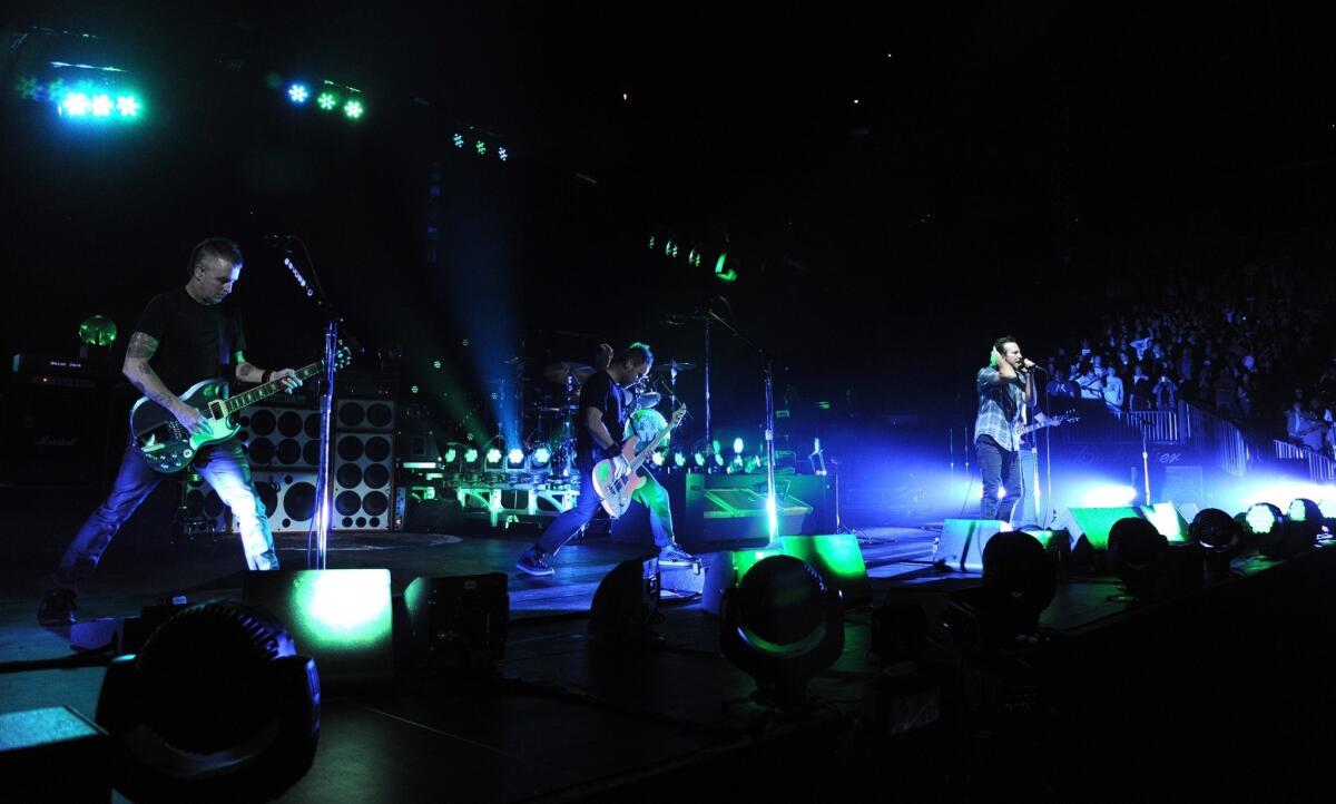 Pearl Jam, shown in October on the Brooklyn stop of the band's Lightning Bolt tour, will perform at the Sports Arena on Saturday and Sunday, with union stagehands picketing the use of nonunion crews at the shows.