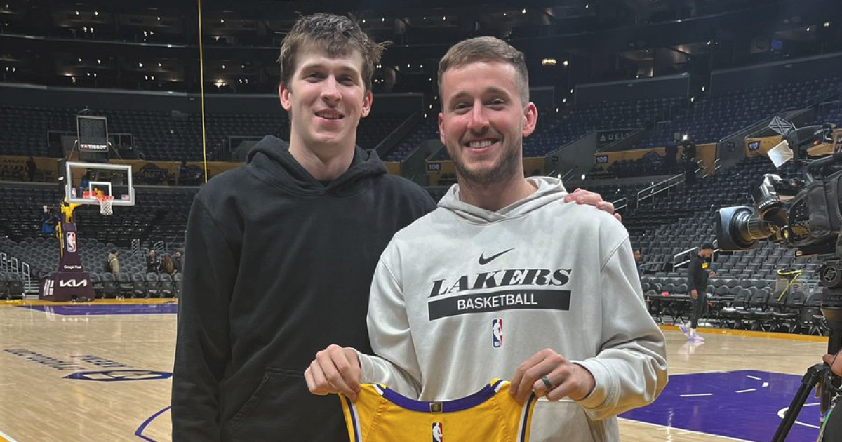 ‘Super cool’: Lakers’ Austin Reaves puts on a show for visiting brother Spencer