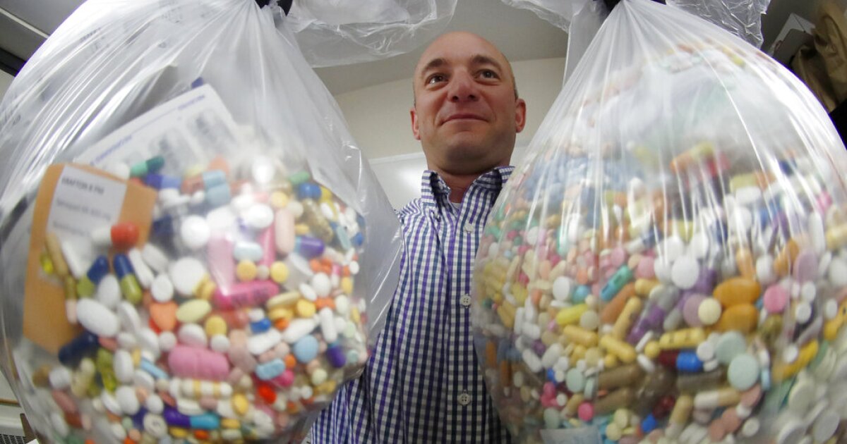 Major drug companies reach last-minute deal to settle opioids case for $260 million