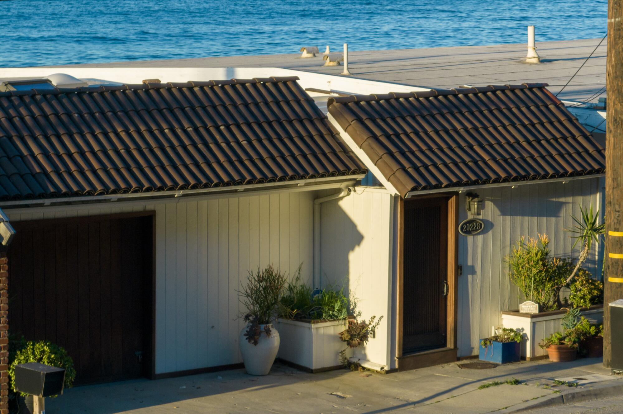 The entrance to Mark Sawusch's beachfront home in Malibu.