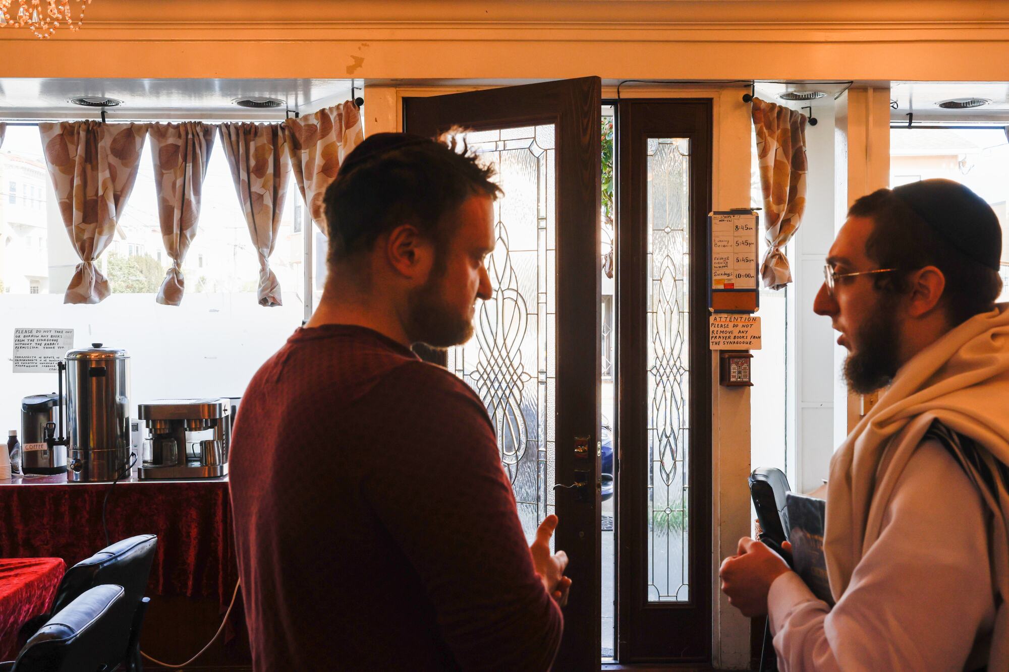 San Francisco synagogue confronts shooting, hate crime 12 The Schneerson Jewish Center is fronted by big windows that leave congregants feeling vulnerable to another attack.