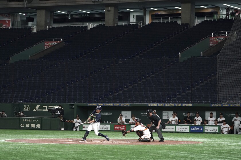 Al igual que muchas ligas deportivas en el mundo, la temporada del béisbol japonés volverá sin aficionados en los estadios.