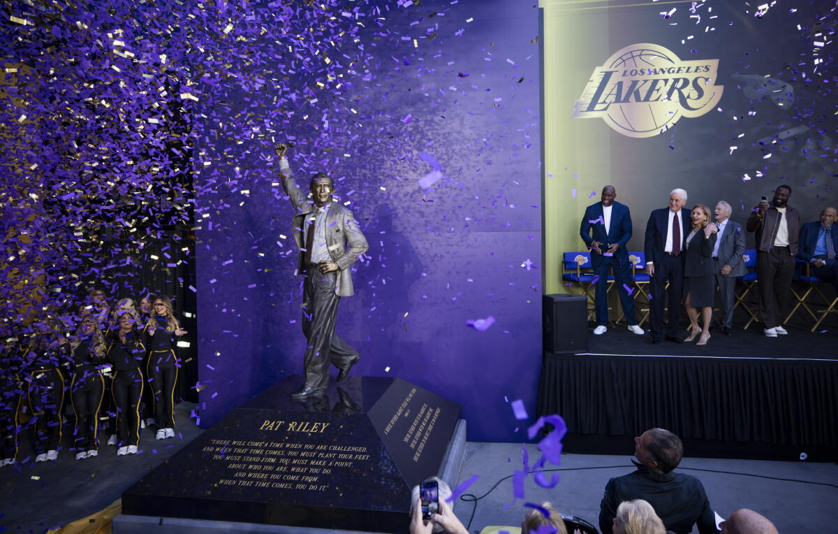Pat Riley Inscription Statue Pat Riley is looking positively statuesque - Los Angeles Times