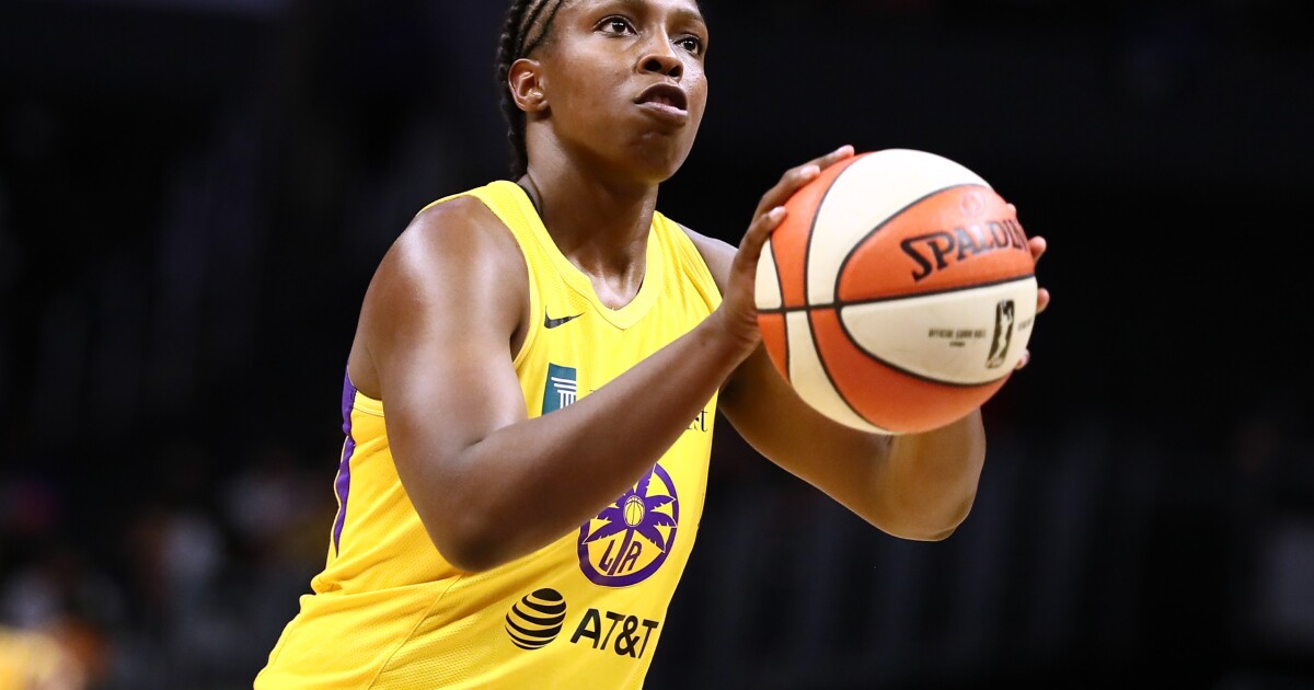 Chelsea Gray scores a careerhigh 30 points in Sparks' comeback win