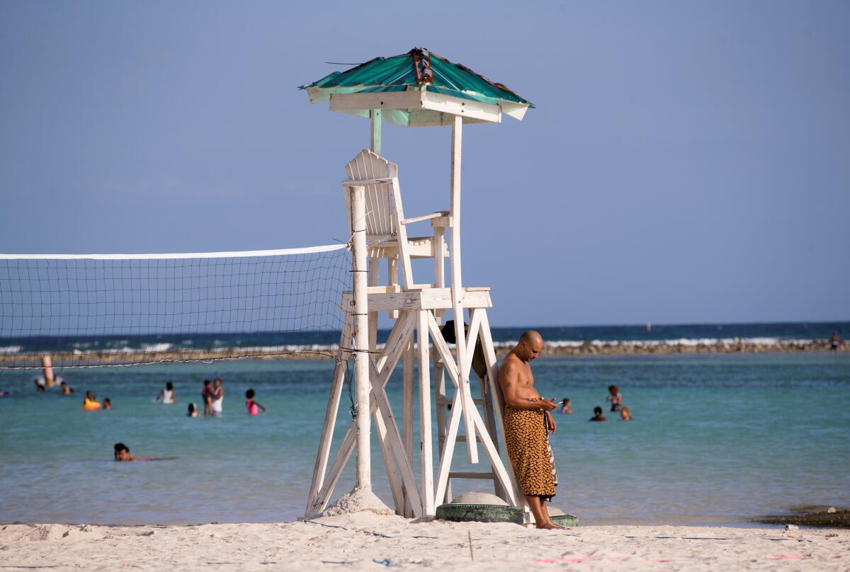 Recupera su teléfono móvil 77 días después de que se le cayera al mar