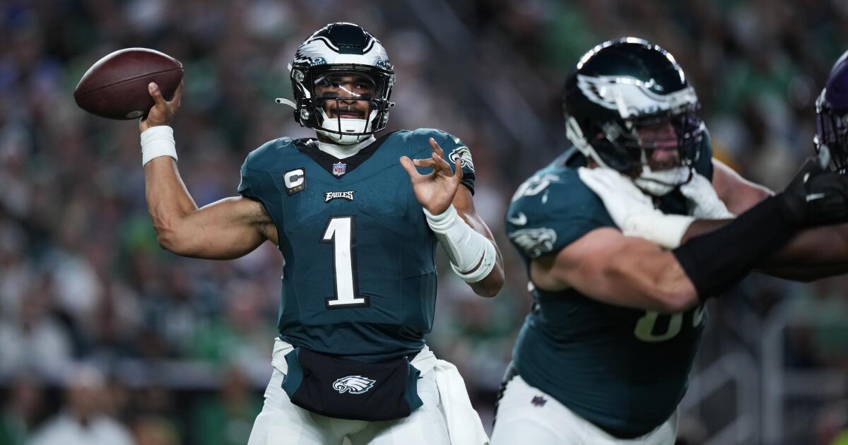 Eagles vs. Bucs Top Storylines and Key Matchups