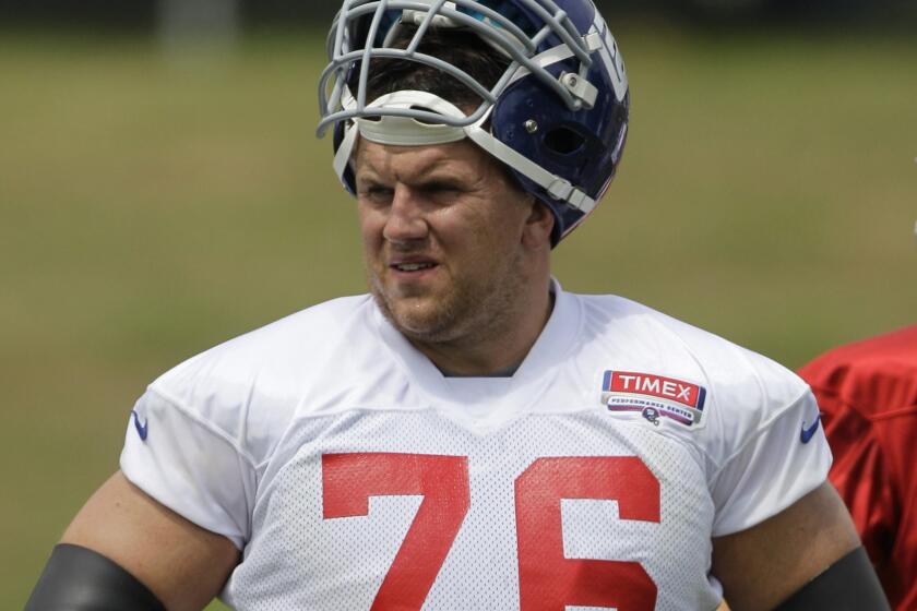 New York Giants guard Chris Snee because of a series of injuries.