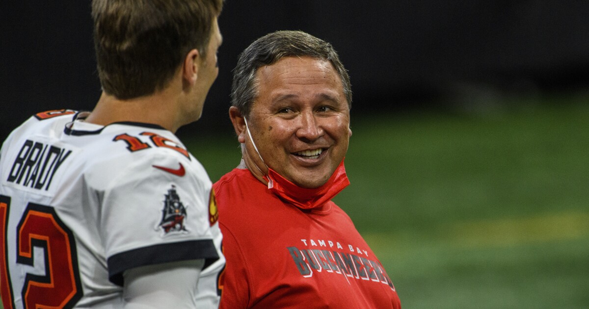 From Peyton Manning to Tom Brady, UNC football alum Clyde Christensen has a quarterback connection From Peyton Manning to Tom Brady, UNC football alum Clyde Christensen has a quarterback connection