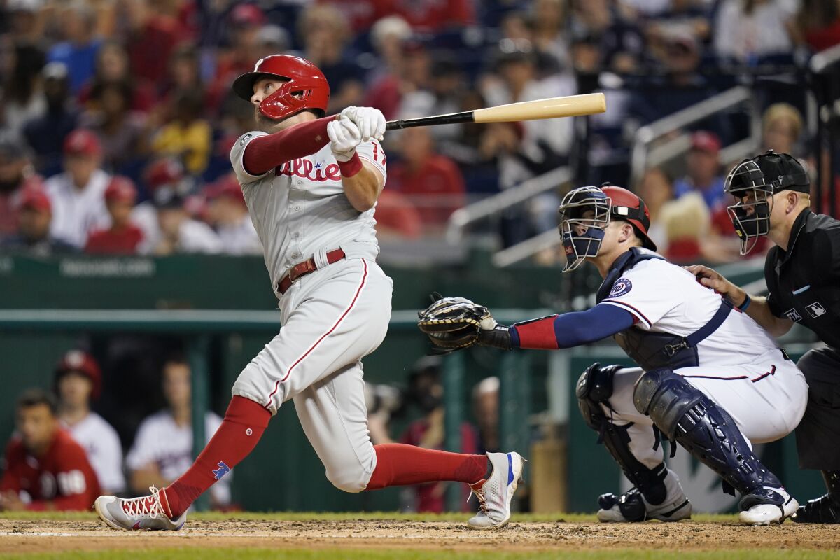 Phillies' Rhys Hoskins gets home run ball back from South Jersey man