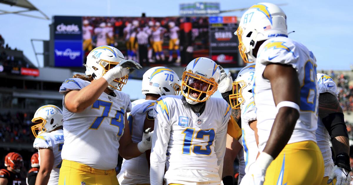 How to Watch Los Angeles Chargers vs. Cincinnati Bengals on December 5, 2021