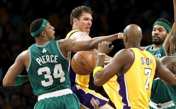 Luke Walton, Paul Pierce, Rasheed Wallace