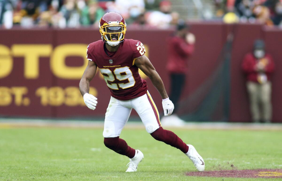 Washington Football Team cornerback Kendall Fuller runs.