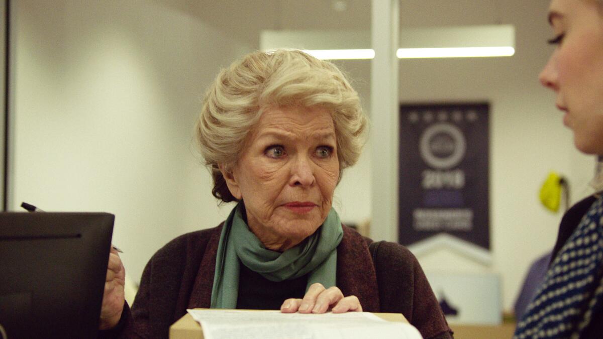 Ellen Burstyn ignites sparks in 'Pieces of a Woman' - Los Angeles Times