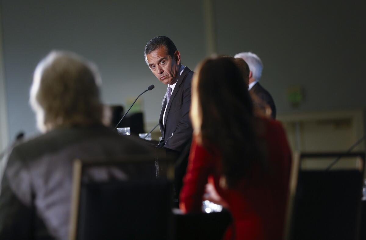 Antonio Villaraigosa (Democrat) listened to panelist Lindsey Peña from ABC 10News during the California Gubernatorial Candidates Forum held in Mission Valley.