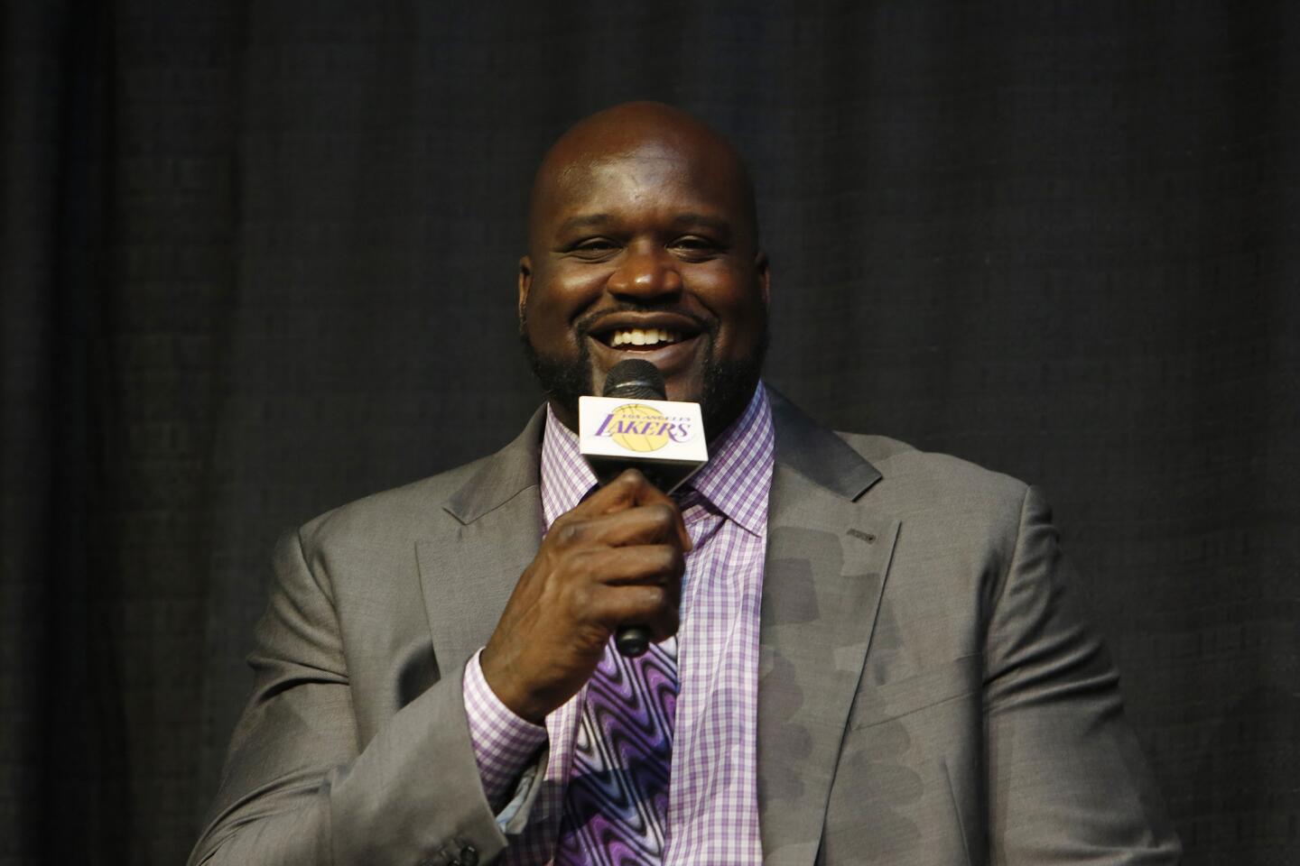 Shaquille O'Neal named finalist for Naismith Basketball Hall of Fame