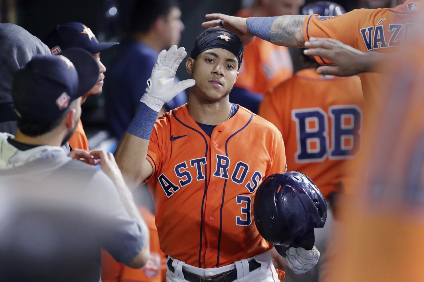 Peña, McCormick homer to lead Astros over Angels 4-3