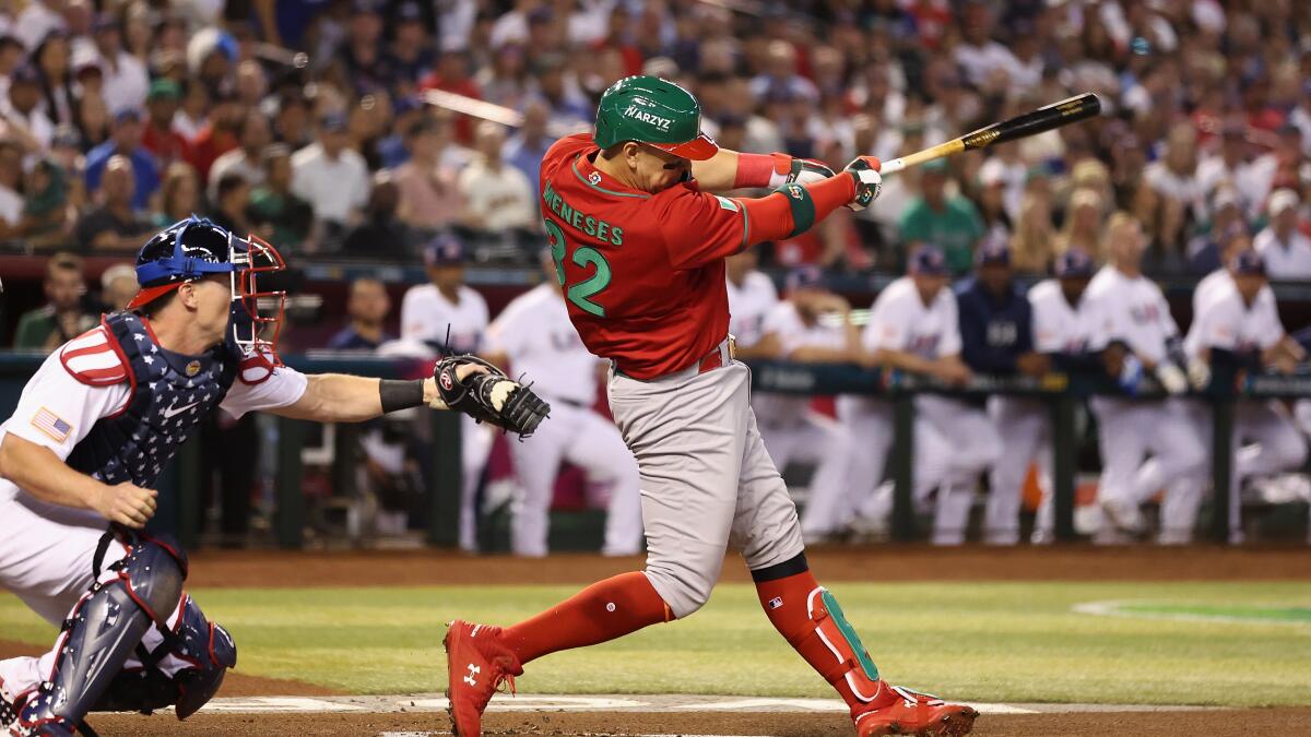 Meneses homers twice, Mexico clobbers US 11-5 in WBC - The San