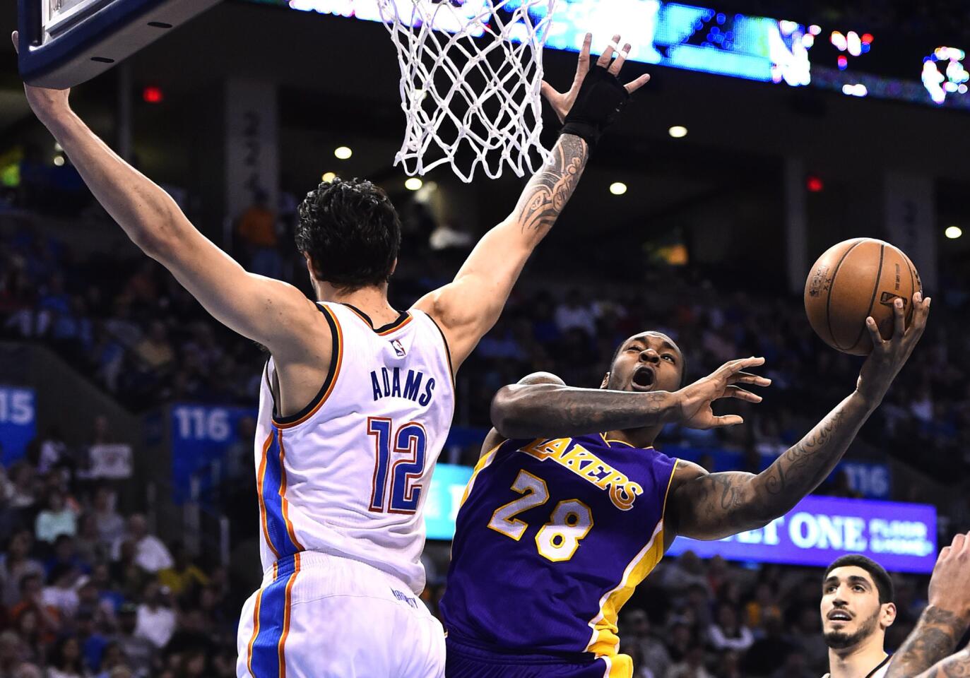 Tarik Black, Steven Adams