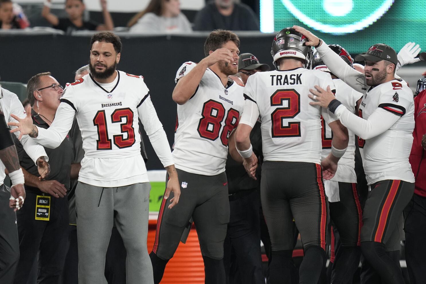 Mayfield sits while Trask plays in Bucs' 13-6 preseason win over Jets.  Backup Wolford injures neck - The San Diego Union-Tribune
