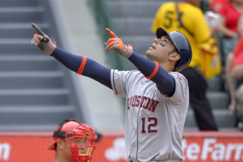 The Angels signed first baseman Carlos Pena to a minor league contract Tuesday. Pena, a solid defensive player, played in 89 games last season between stints with the Houston Astros and Kansas City Royals.