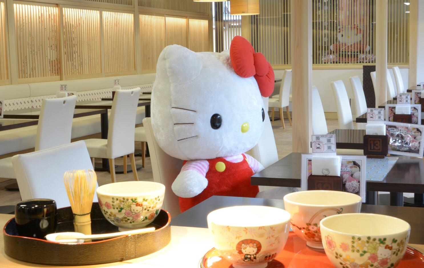 Hello Kitty Cafe Las Vegas - Looking for some extra flair? Take