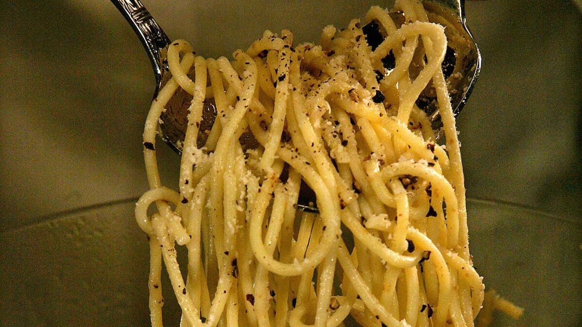 Recipe: Spaghetti with crushed black pepper and pecorino cheese.