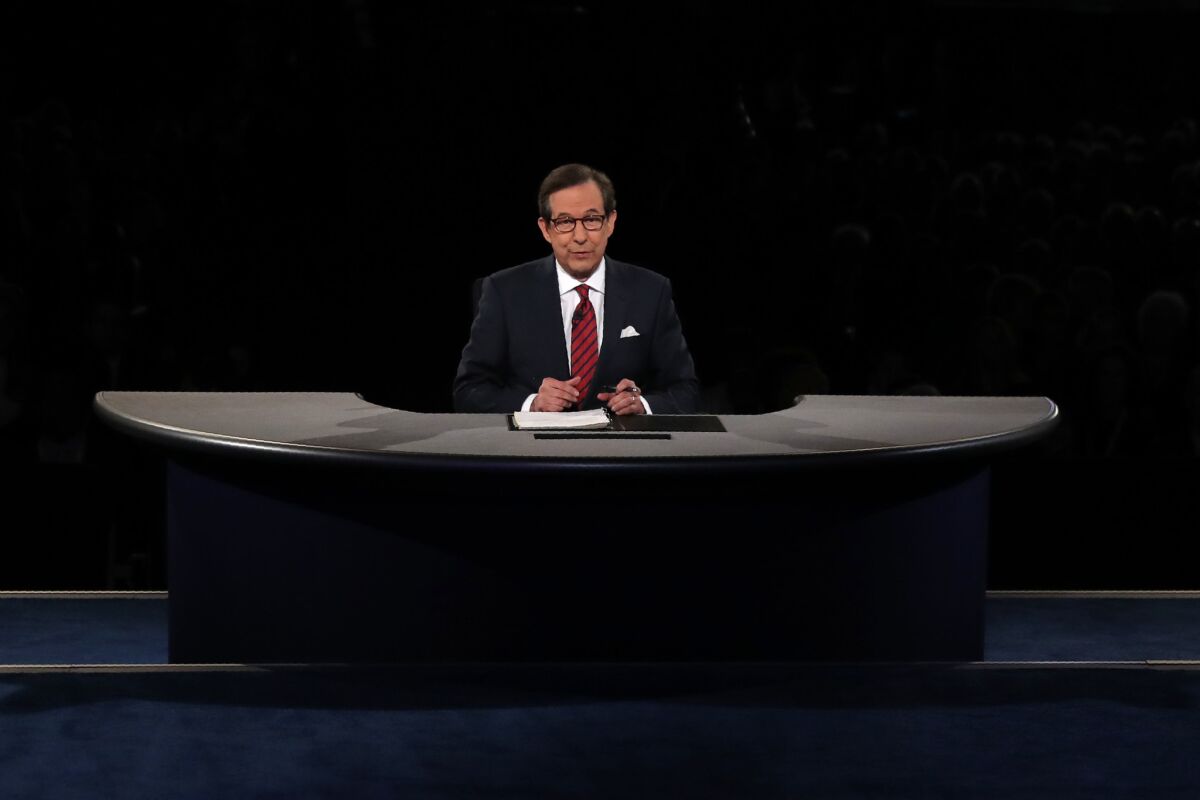 Moderator Chris Wallace of Fox News opens the final presidential debate.