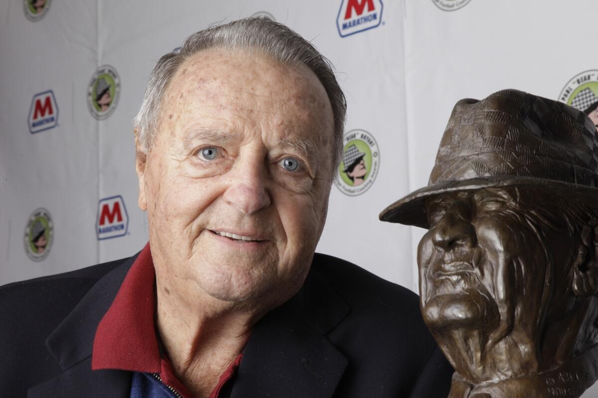 Former Florida State Coach Bobby Bowden will be honored before Saturday's game between the Seminoles and North Carolina State.