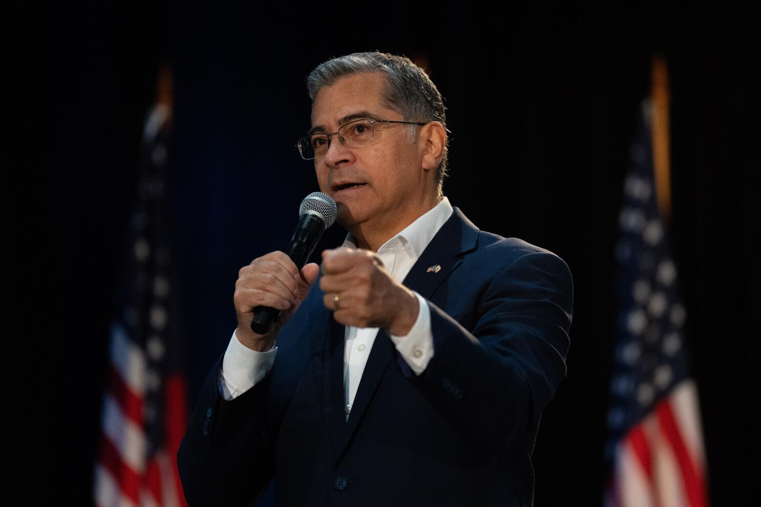 Governor's race wildly unpredictable two weeks before Californians receive ballots - Los Angeles Times Governor's race wildly unpredictable two weeks before Californians receive ballots - Los Angeles Times